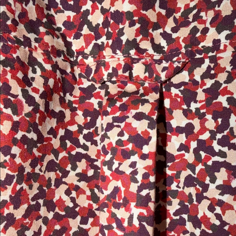 Duluth Trading Co Red and White Patterned Button Down Shirt - Picture 9 of 12